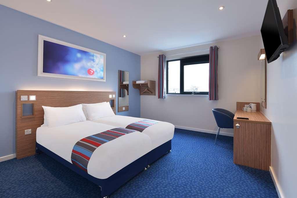 Premier Inn Worthing Seafront Номер фото