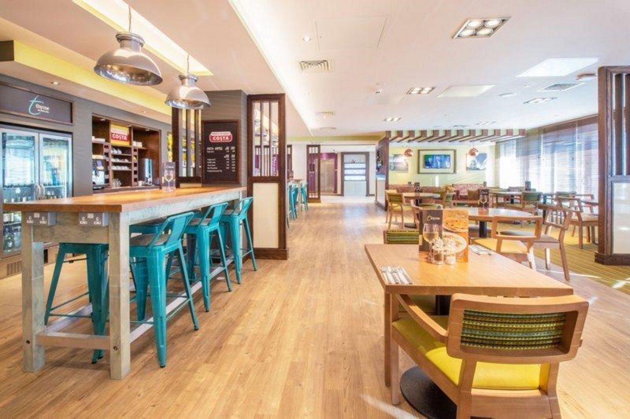 Premier Inn Worthing Seafront Экстерьер фото