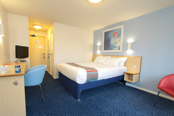 Premier Inn Worthing Seafront Номер фото